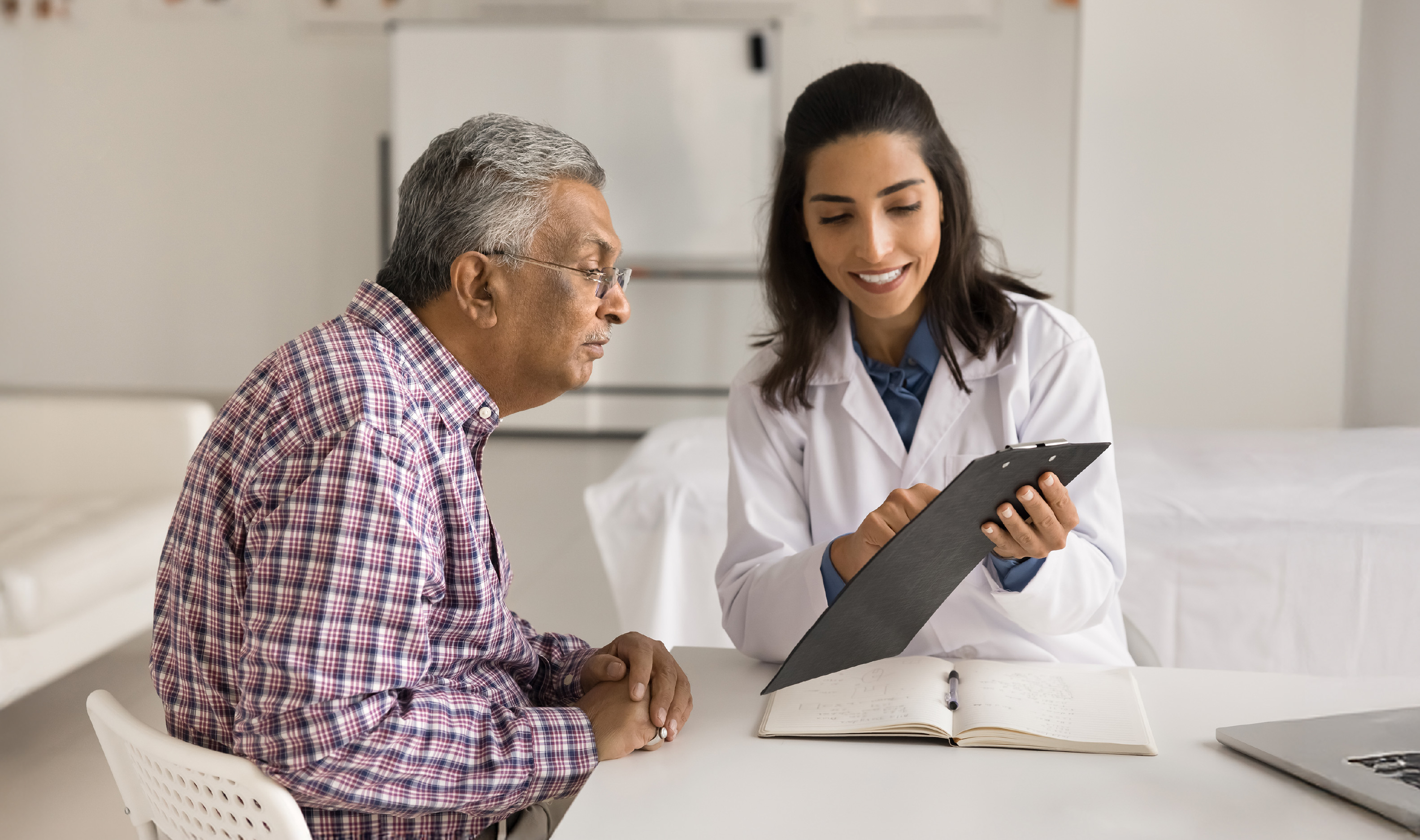 El arte de conectar: Adherencia, empatía y comunicación para el profesional de la salud