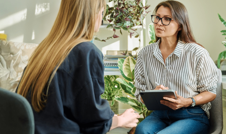 Fundamentos y Evaluaci&oacute;n desde la Terapia Dial&eacute;ctico Conductual