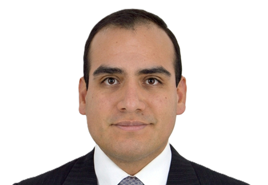 Esp. Renzo Cáceres Seminario