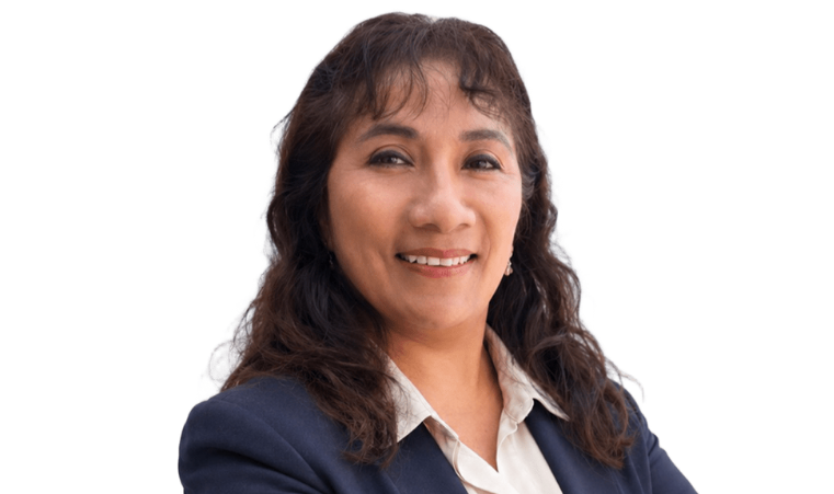 Mag. Mercedes Lucia Flores Cancino